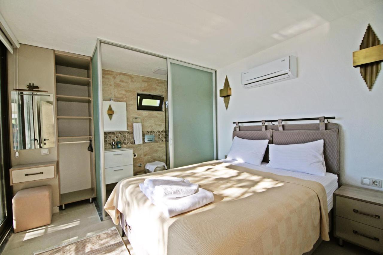 Villa With A Private Heated Pool, Jacuzzi, Overlooking Spectacular Views Of The Sea Kaş Extérieur photo